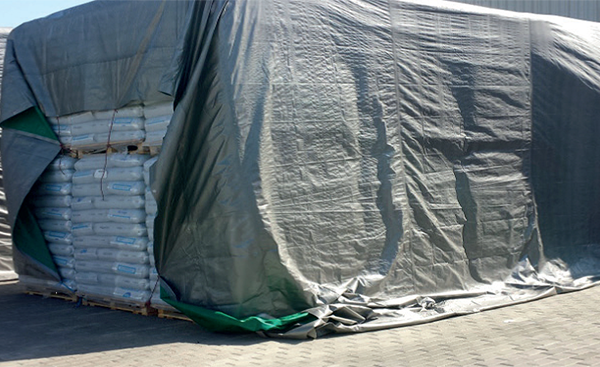 PE Tarpaulin with Reinforced Polyester Fabric, Lightweight yet Durable and Waterproof, Ideal for Agriculture, Temporary Shelters, and Outdoor Usage with High Water Resistance